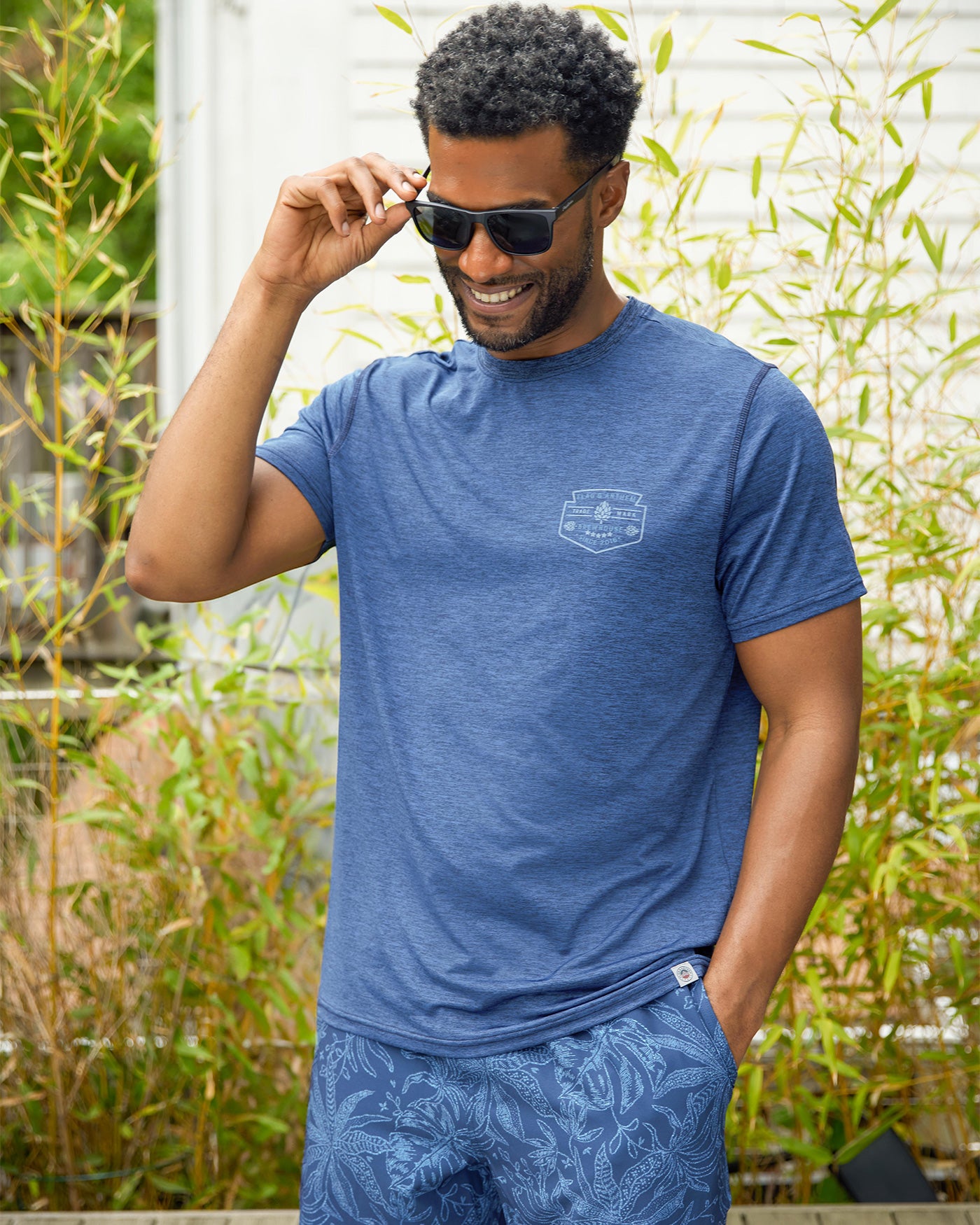 UPF PERFORMANCE GRAPHIC TEE