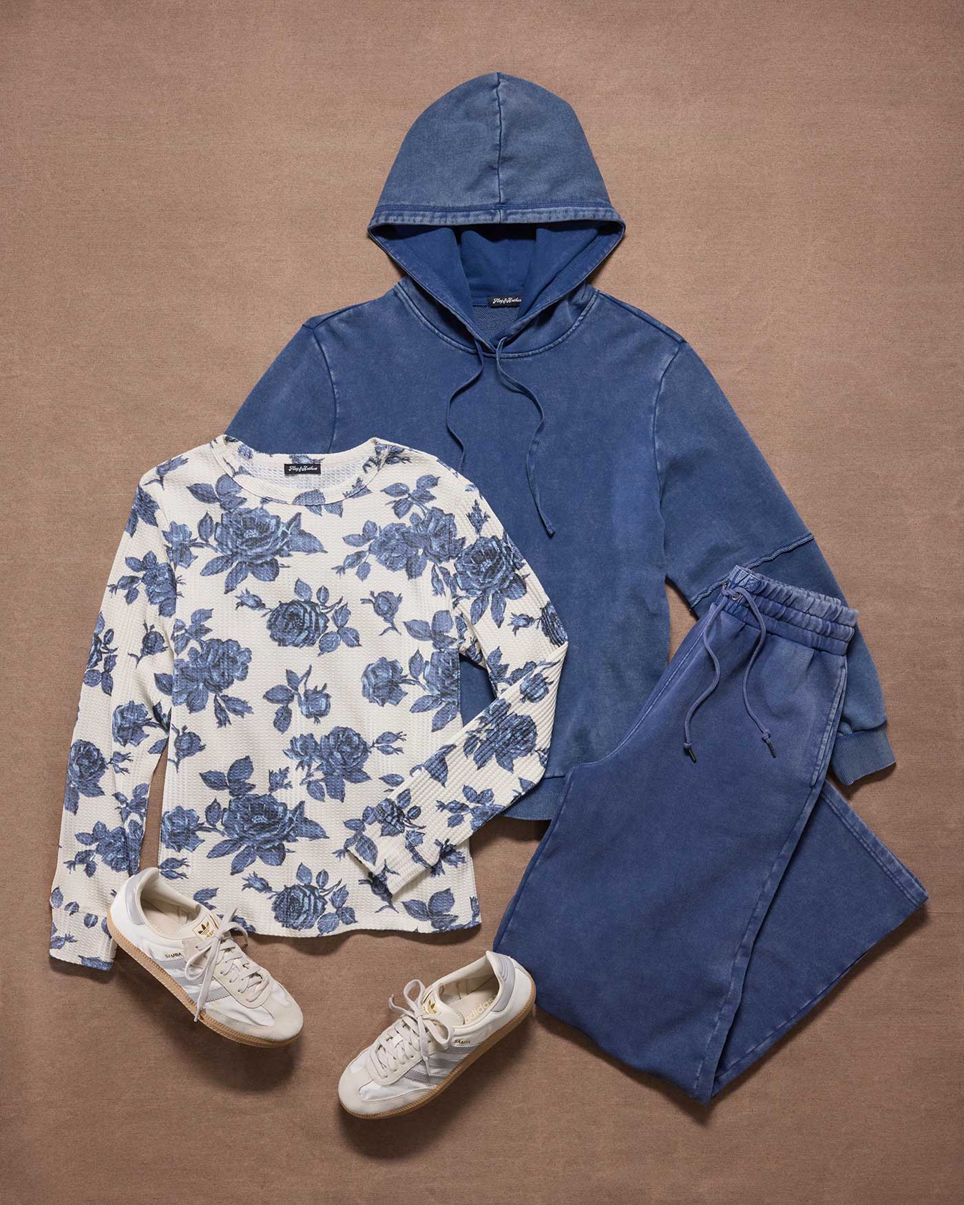 IVYLAND VINTAGE WASHED HOODIE